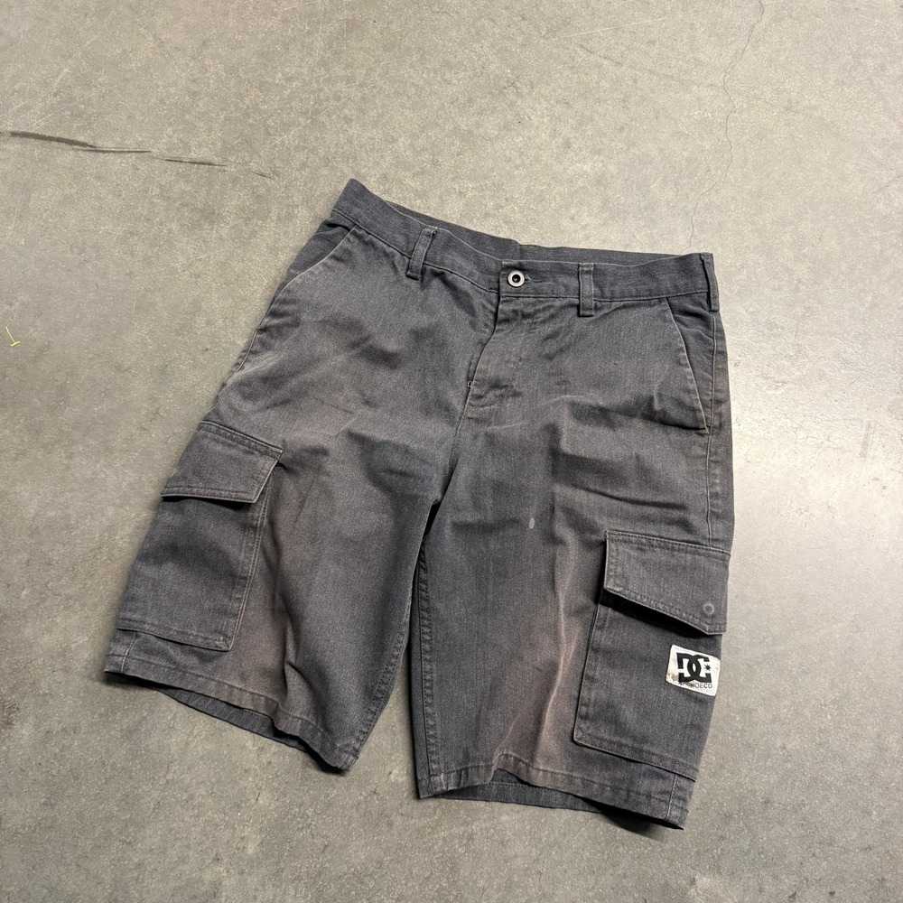 DC Shoes Mens Cargo Shorts Size 30 Dark Gray Charcoal Skateboarding Casual 3740